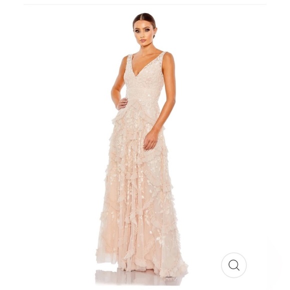 Mac Duggual Sequined Scallop Ruffle Tiered V Neck 9162 Gown - Blush Size 22 NWT - Picture 1 of 10